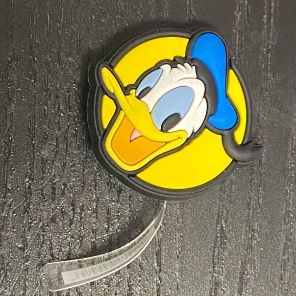 Crocs Disney Donald Duck Jibbitz Charm - Picture 1 of 1